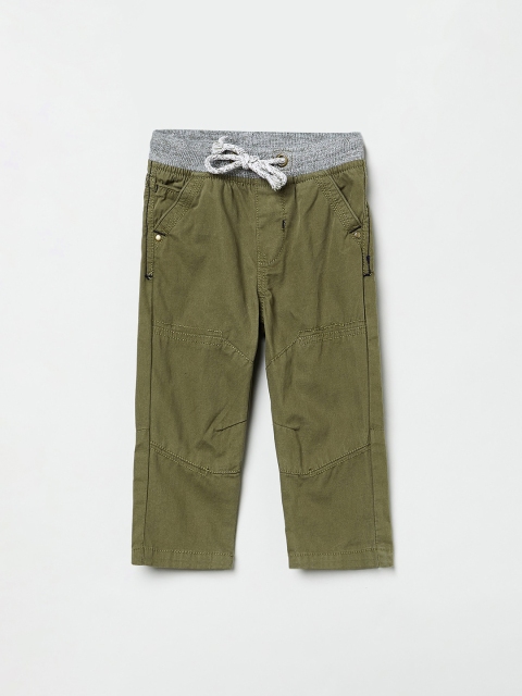 

max Boys Olive Green Solid Regular Trousers