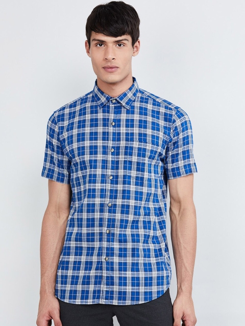 

max Men Blue & White Regular Fit Checked Casual Shirt