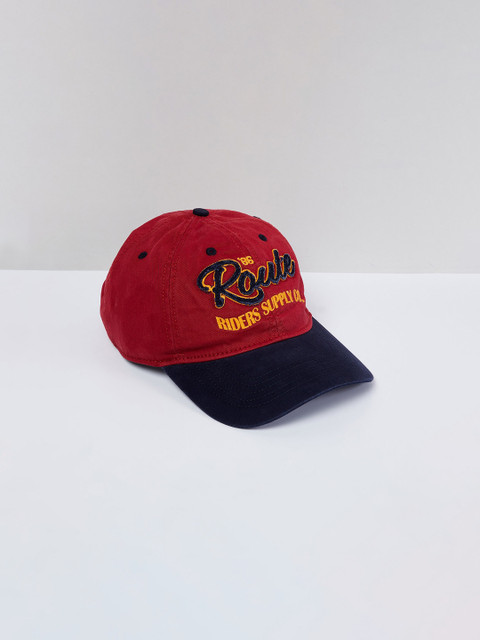 

max Men Maroon & Navy Blue Colourblocked Snapback Cap