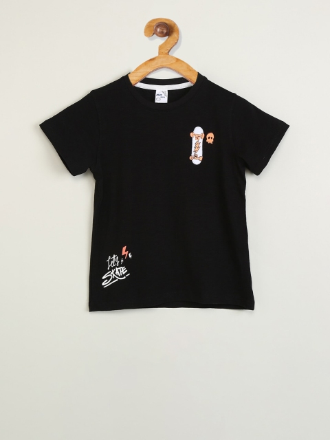 

max Boys Black Solid Round Neck T-shirt