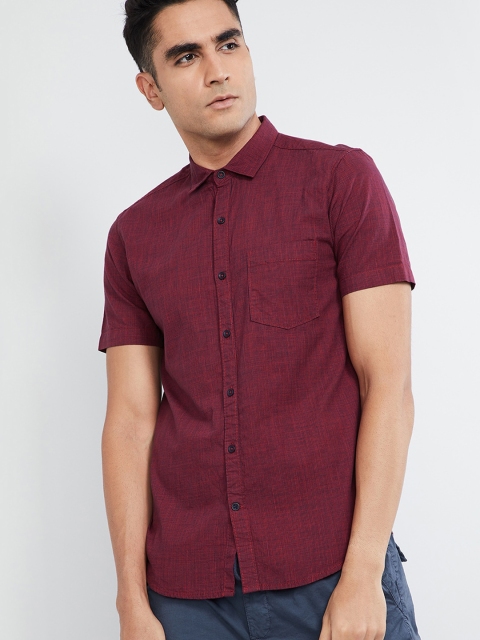 

max Men Maroon Slim Fit Self Checked Casual Shirt, Magenta
