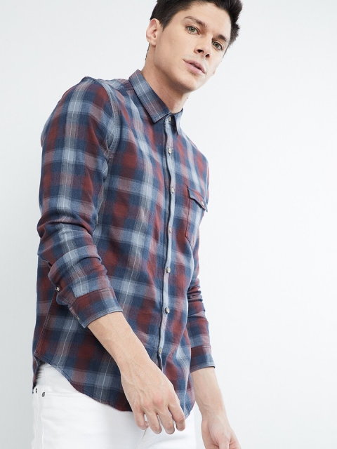 

max Men Red & Blue Slim Fit Checked Casual Shirt