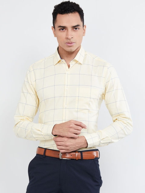 

max Men Yellow Slim Fit Checked Formal Shirt