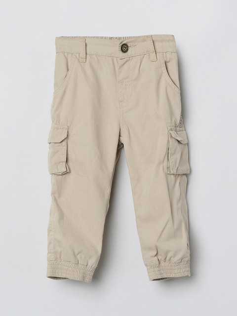 

max Boys Beige & Beige Smart Regular Fit Solid Cargos