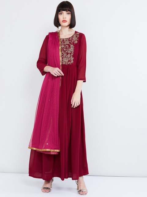 

max Maroon Solid Dupatta