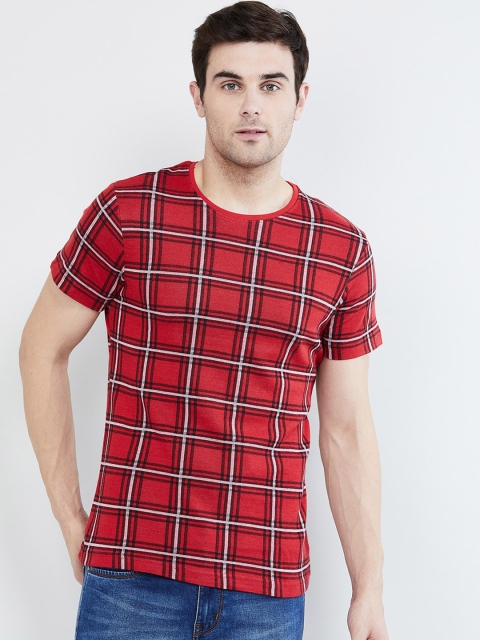 

max Men Red & Black Checked Round Neck Slim Fit T-shirt