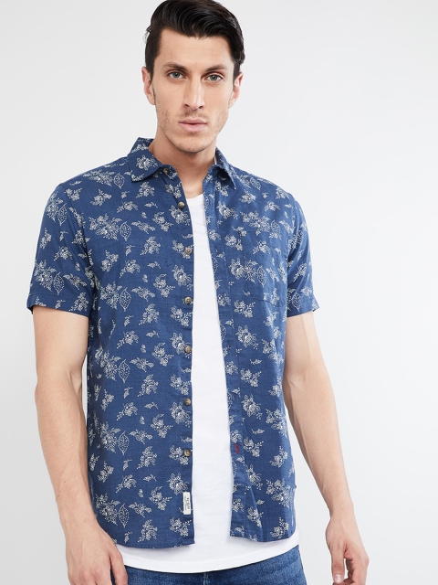 

max Men Blue & Off-White Slim Fit Floral Printed Casual Shirt