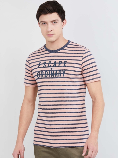 

max Men Pink & Navy Blue Striped Round Neck T-shirt