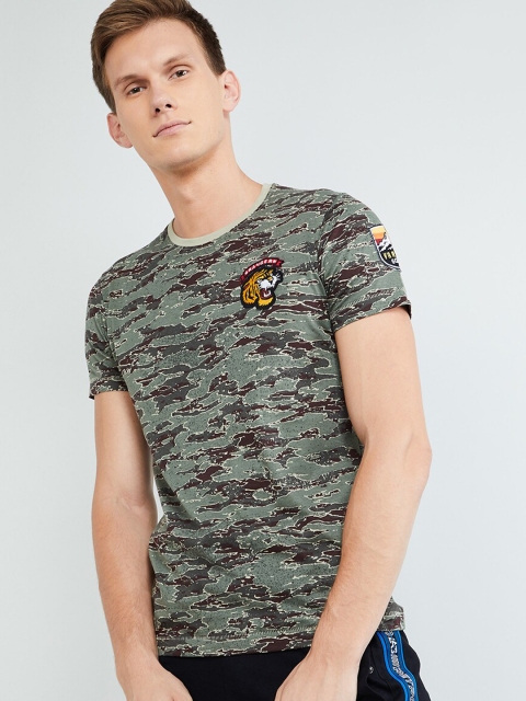 

max Men Green Camouflage Printed Round Neck T-shirt