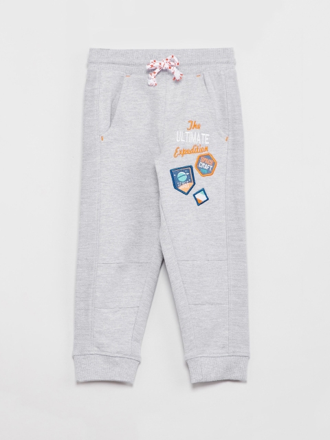 

max Boys Grey Solid Slim-Fit Joggers