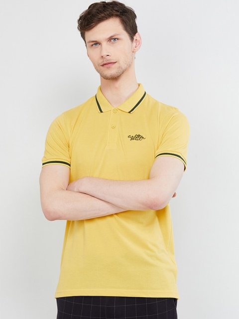 

max Men Yellow Solid Polo Collar T-shirt