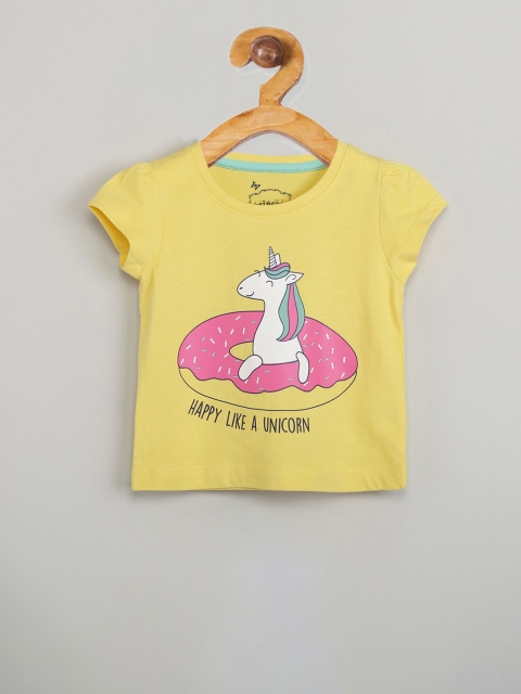 

max Girls Yellow Printed Round Neck T-shirt