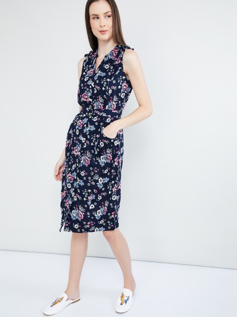 

max Women Navy Blue & Pink Floral Printed Sheath Dress