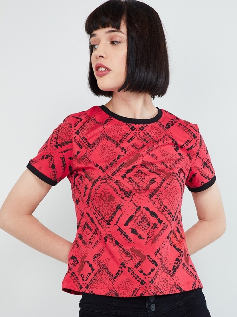 

max Women Red Printed Round Neck T-shirt