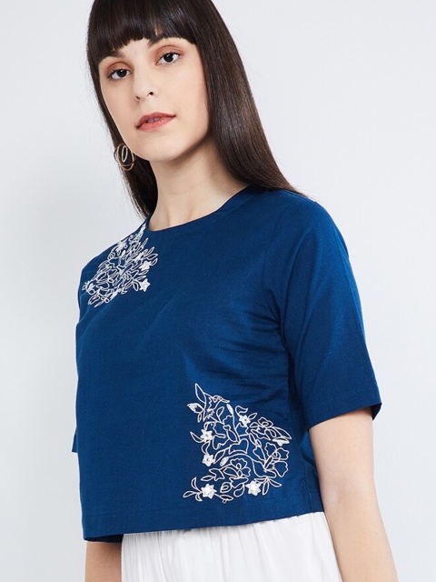 

max Women Blue Embroidered Crop Top
