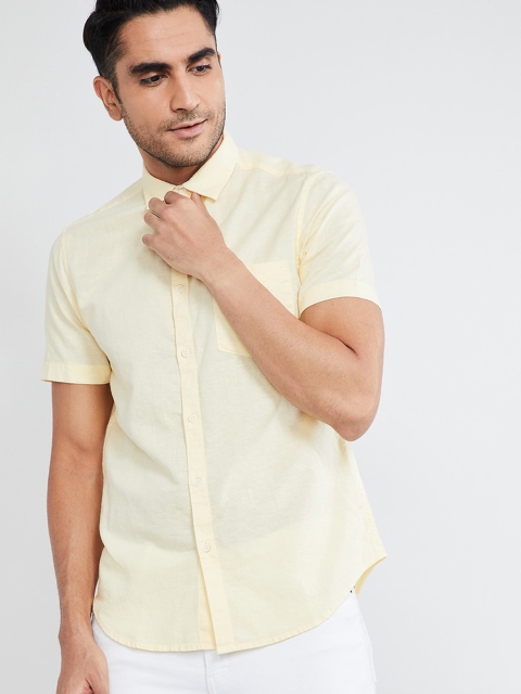 

max Men Yellow Slim Fit Solid Casual Shirt