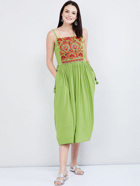 

max Women Green & Red Embroidered A-Line Dress