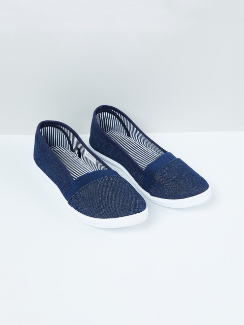 max Women Navy Blue Textured Slip-On Sneakers