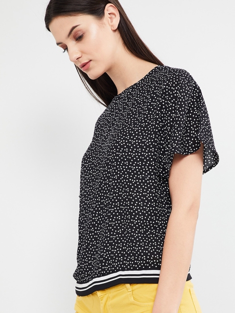 

max Women Black & White Printed Top with Tie Up Detail