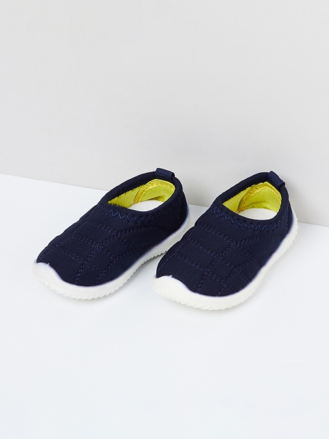 

max Boys Navy Blue Slip-On Sneakers