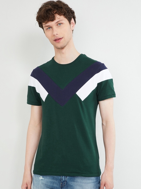 

max Men Green & Navy Blue Colourblocked Round Neck T-shirt