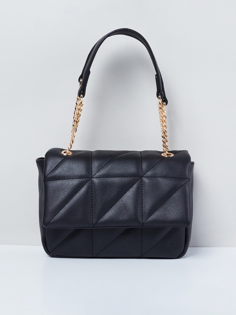 

max Black Solid Handheld Bag