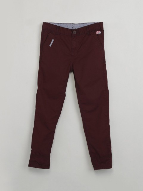

max Boys Burgundy Solid Regular Trousers
