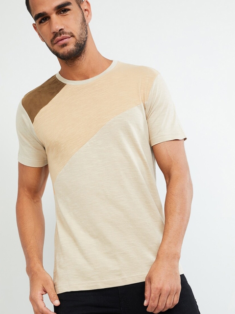 

max Men Brown Colourblocked Round Neck T-shirt