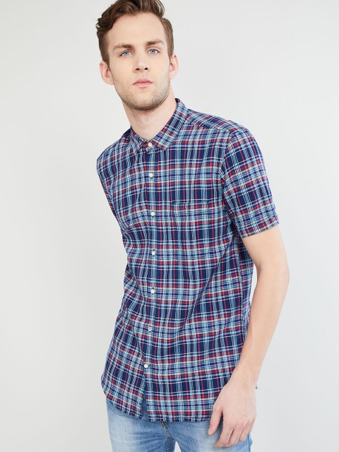 

max Men Blue Regular Fit Checked Casual Shirt