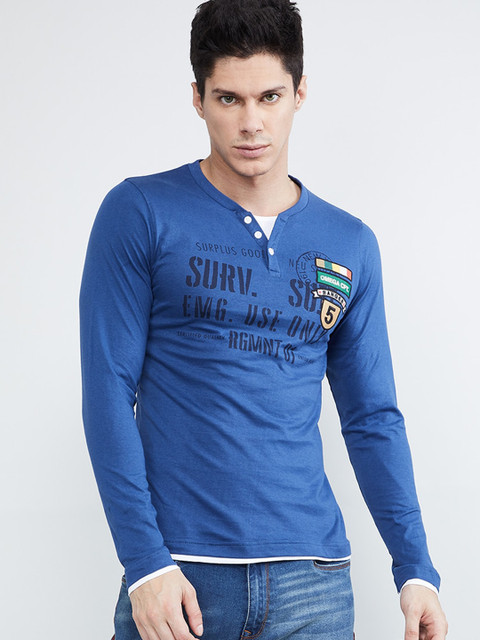 

max Men Blue & Black Printed Henley Neck T-shirt