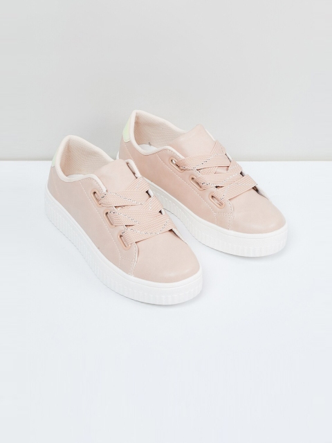 

max Women Pink Solid Sneakers
