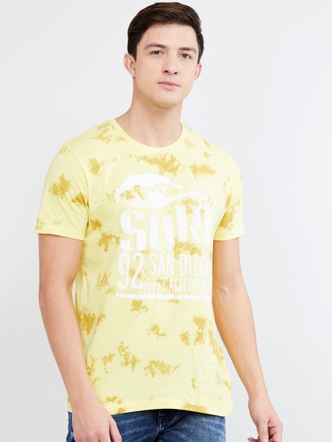 

max Men Yellow & White Printed Round Neck T-shirt
