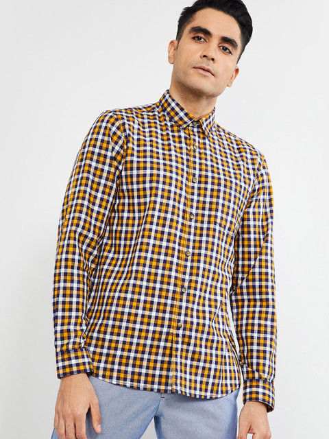 

max Men Yellow Regular Fit Checked Casual Shirt