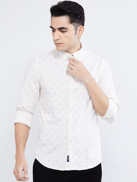 

max Men Yellow Regular Fit Striped Casual Shirt