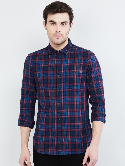 

max Men Blue & Red Slim Fit Checked Casual Shirt