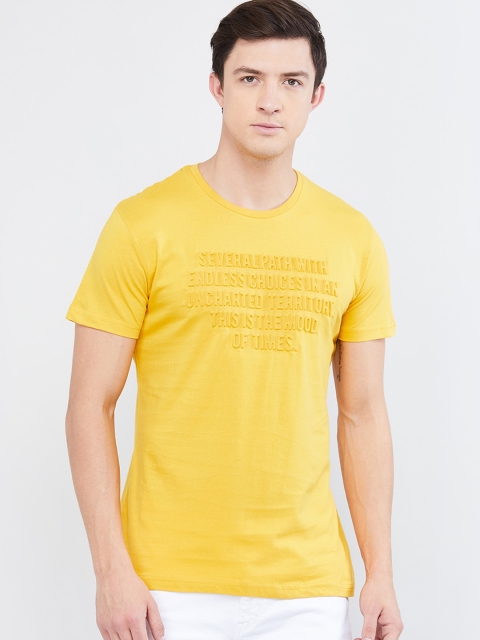 

max Men Yellow Printed Round Neck T-shirt