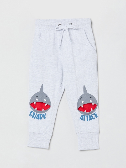 

max Boys Grey & Red Graphic Printed Slim-Fit Joggers