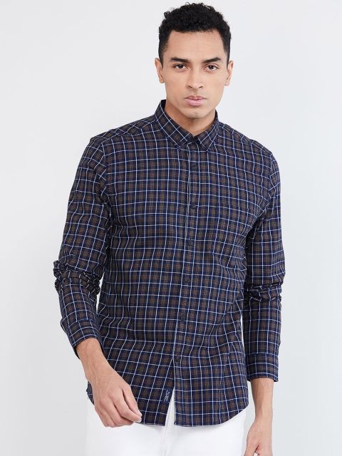 

max Men Navy Blue & White Regular Fit Checked Casual Shirt