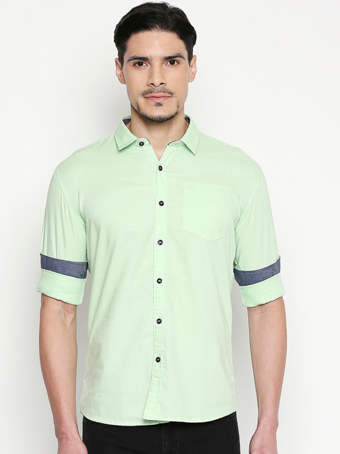 

L.A. SEVEN Men Green Slim Fit Solid Casual Shirt