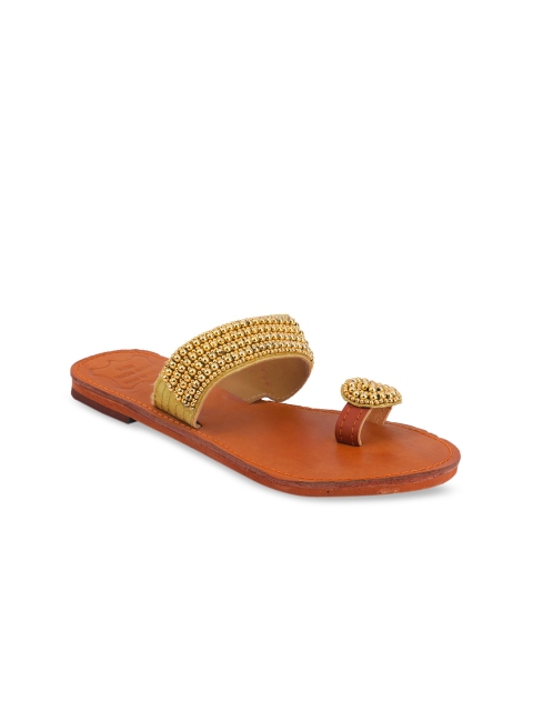 

DESI COLOUR Women Gold-Toned Embellished Leather One Toe Flats