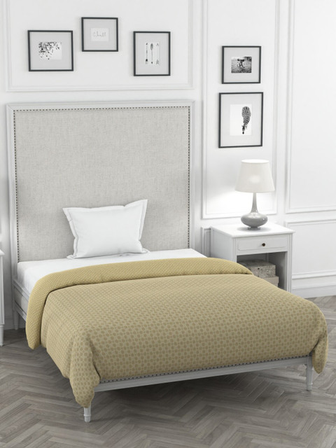 

Portico New York Beige Solid Heavy Winter 120 GSM Single Bed Comforter