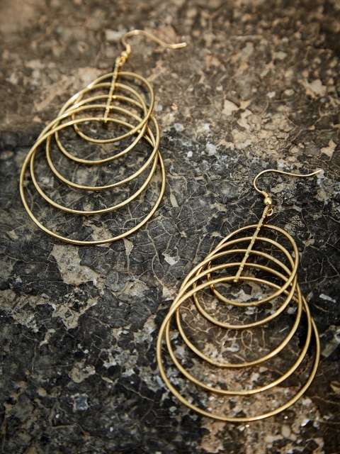 

ZeroKaata Gold-Plated Circular Drop Earrings