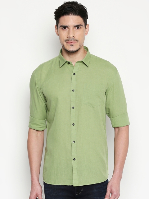 

L.A. SEVEN Men Green Slim Fit Solid Casual Shirt