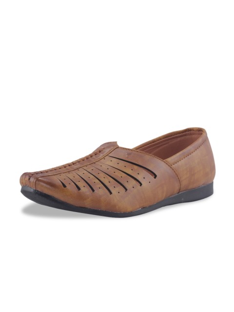 

Khadims Boys Tan Brown Mojaris