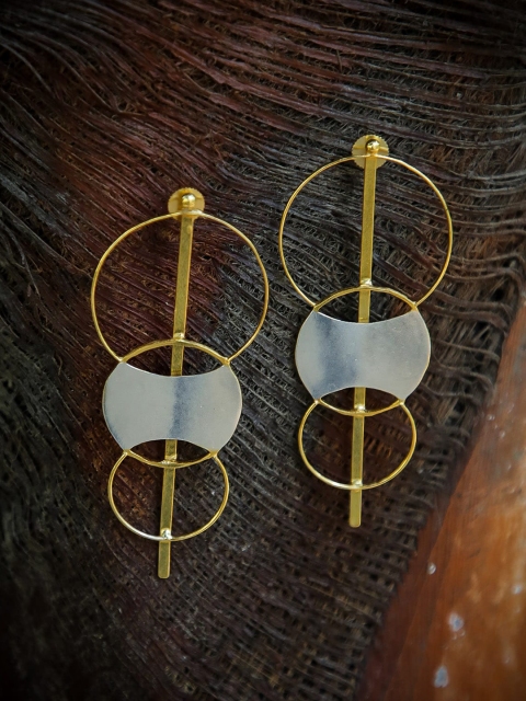 

ZeroKaata Gold-Toned Contemporary Drop Earrings