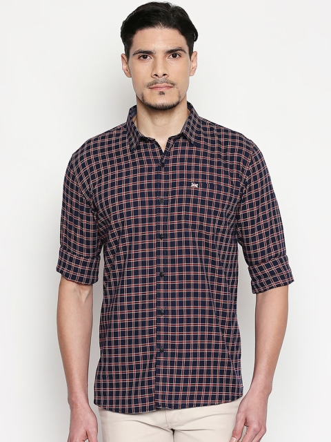 

L.A. SEVEN Men Navy Blue & Red Slim Fit Checked Casual Shirt
