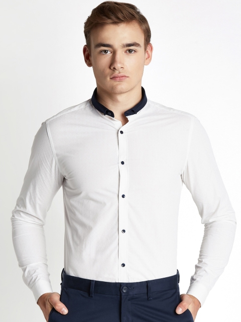 

RICHARD PARKER by Pantaloons Men White Slim Fit Printed Party Shirt