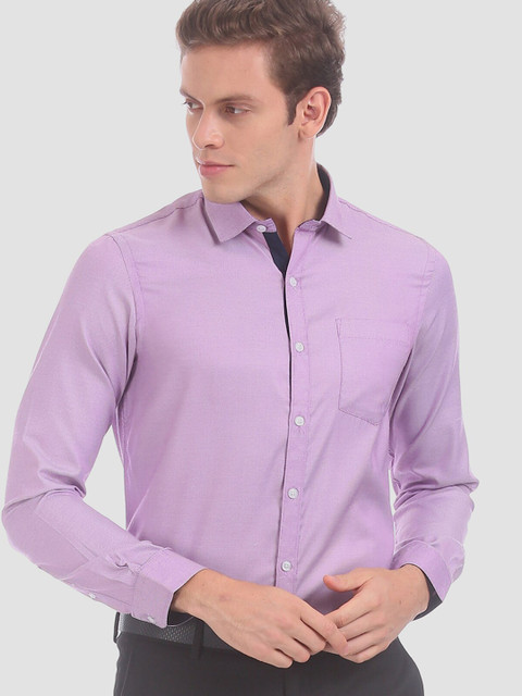 

Arrow Men Lavender Regular Fit Solid Formal Shirt