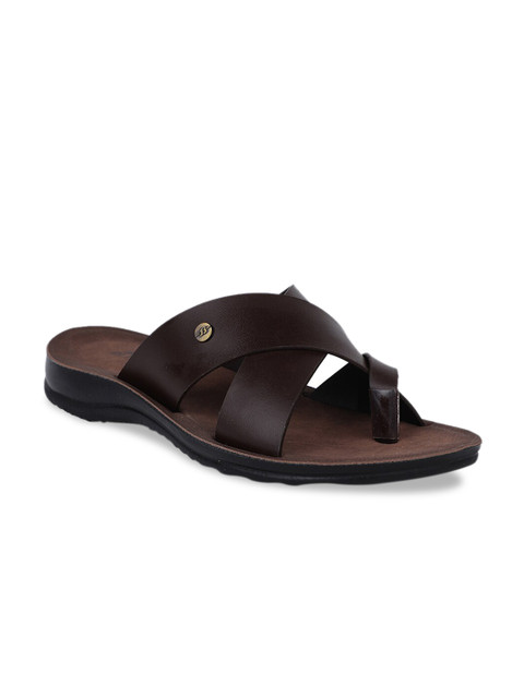 

Bata Men Brown Solid Comfort Sandals