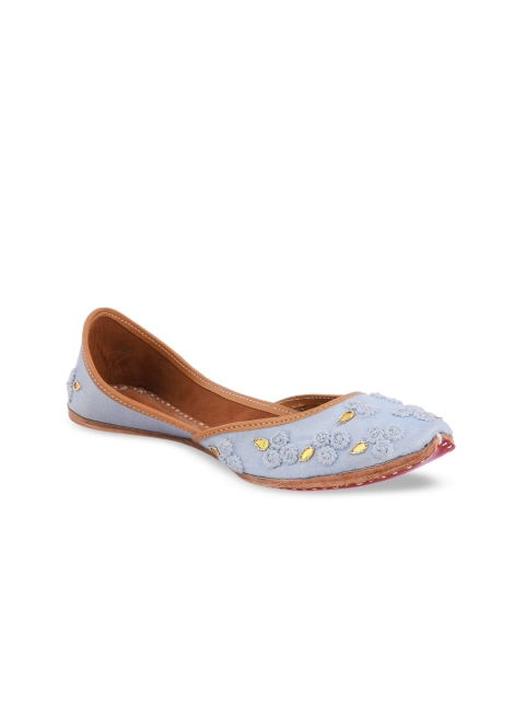 

DESI COLOUR Women Blue Embellished Leather Mojaris